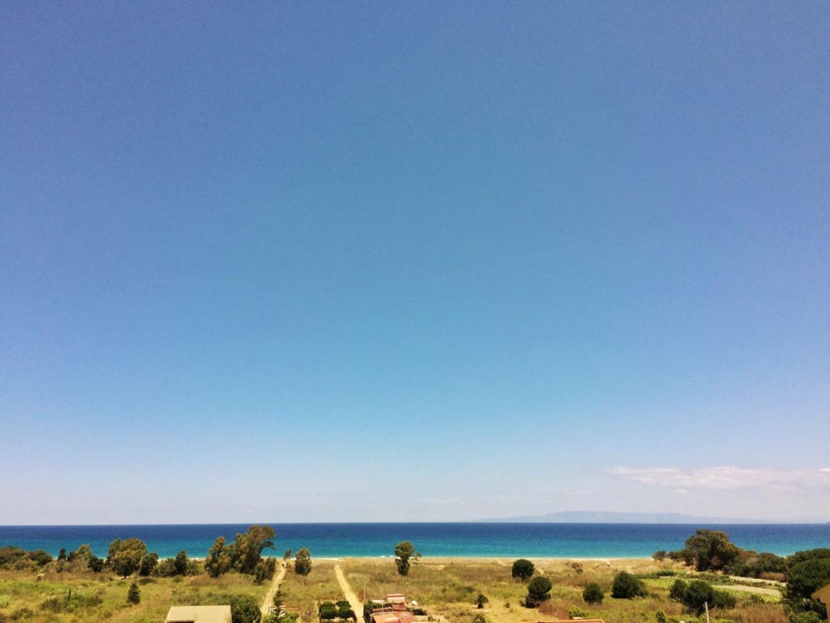 Tyrrhenian Sea Apartment Torre di Faro 外观 照片